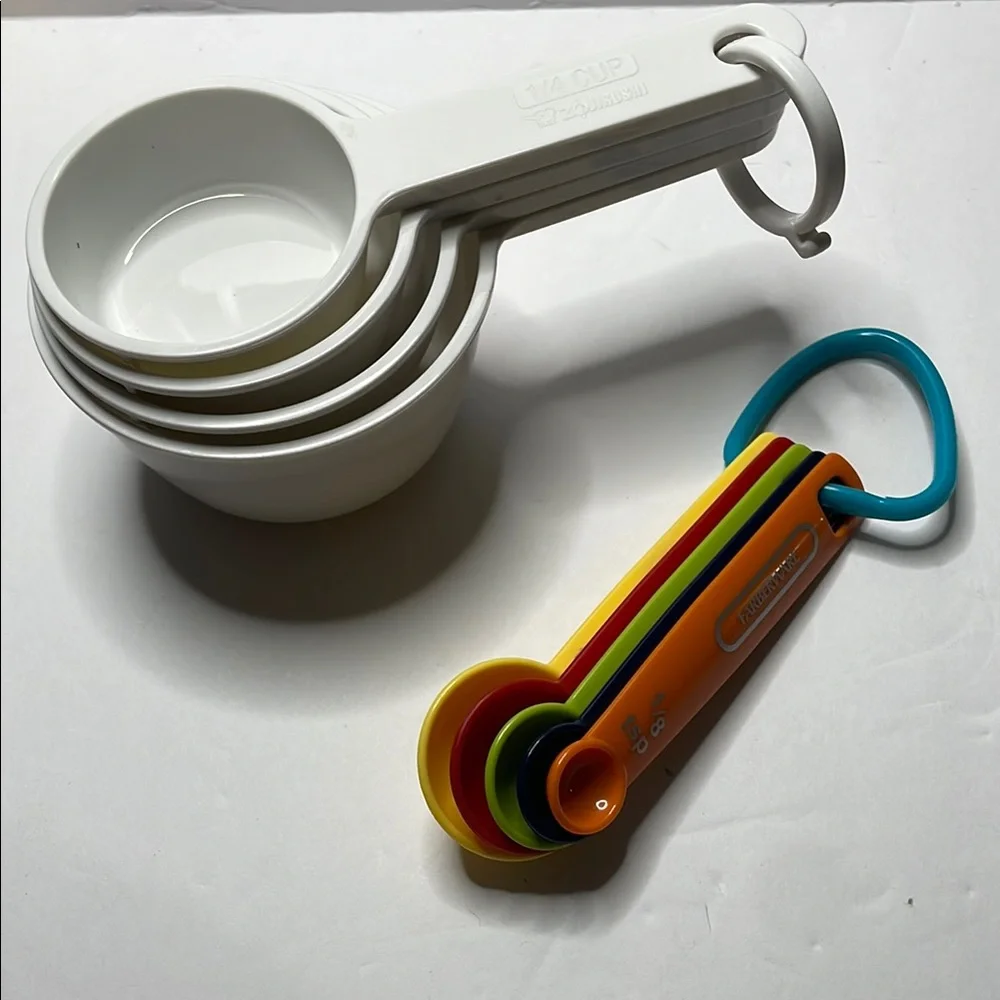 Colorful Measuring Cup and Spoon Set